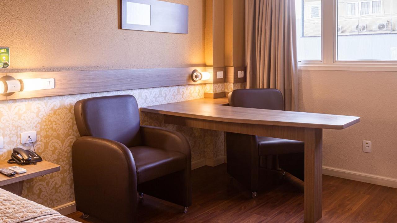 Hotel 10 Palmas ปัลมัส ภายนอก รูปภาพ