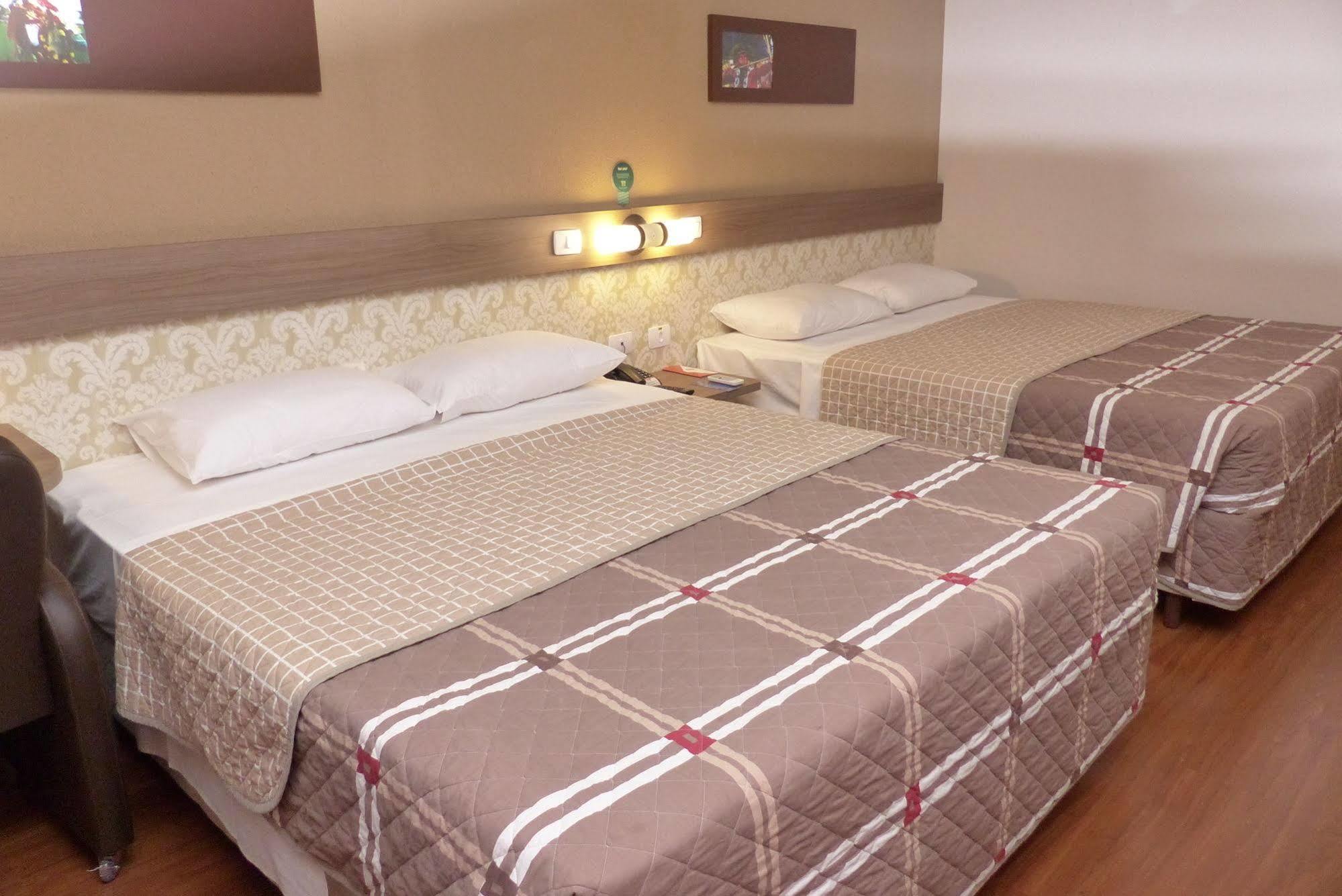 Hotel 10 Palmas ปัลมัส ภายนอก รูปภาพ